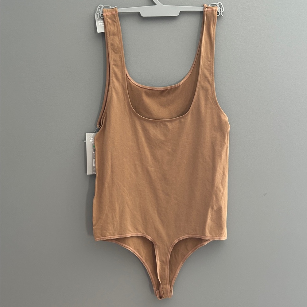 Essentials Rene Rofe Bodysuit NWT - Picture 2 of 2